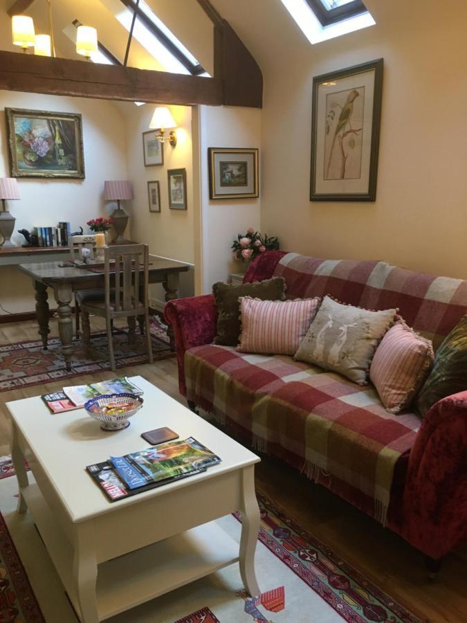 The Grooms Loft Self Contained Apartment Milton Abbas Zewnętrze zdjęcie